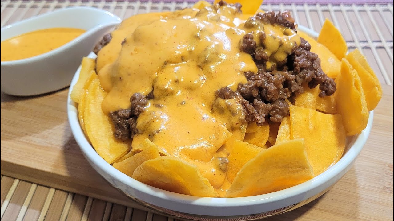 Nachos con Carne y Queso